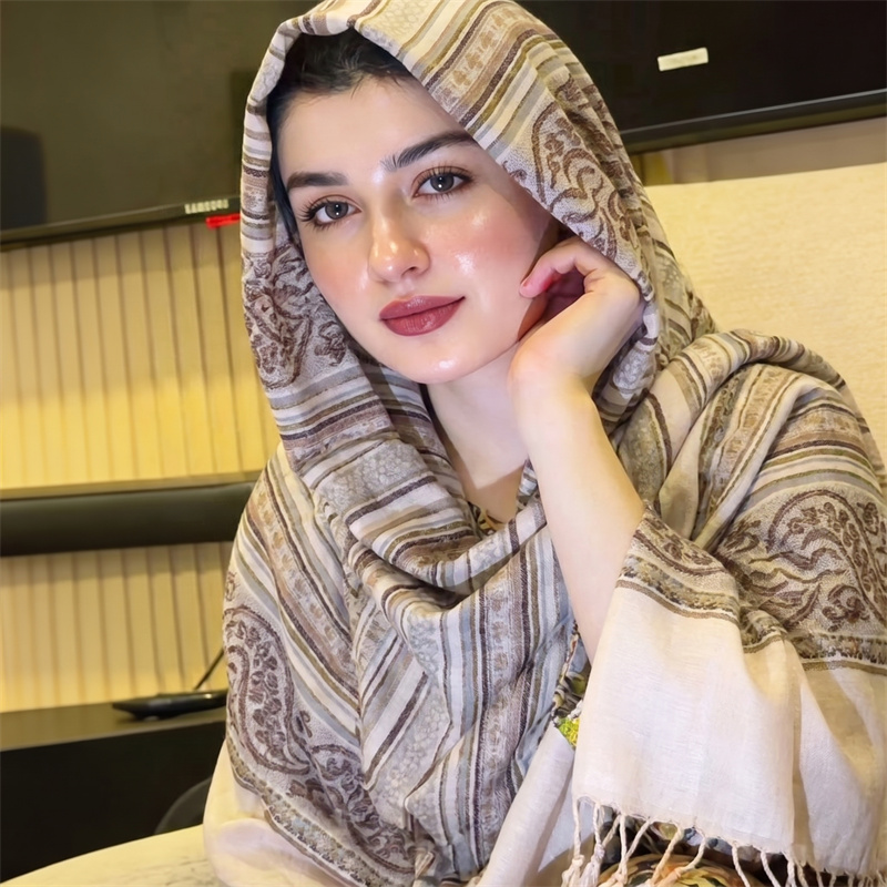 Vintage Fashion Hijab - Vintage Paisley Print Hijab Fashion Scarf