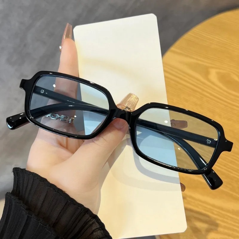 Luxurious Rectangle Sunglasses - Vintage Fashion Images 评论和价格