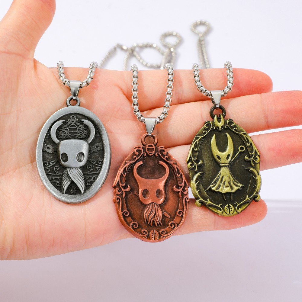 Game amulet pendant necklace,  - Vintage Fashion Game 评论和价格