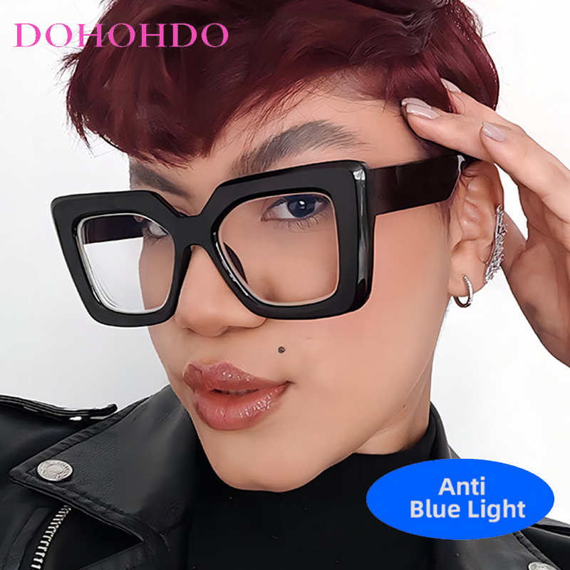 New Fashion Square Blue Light  - Vintage Fashion Game 评论和价格